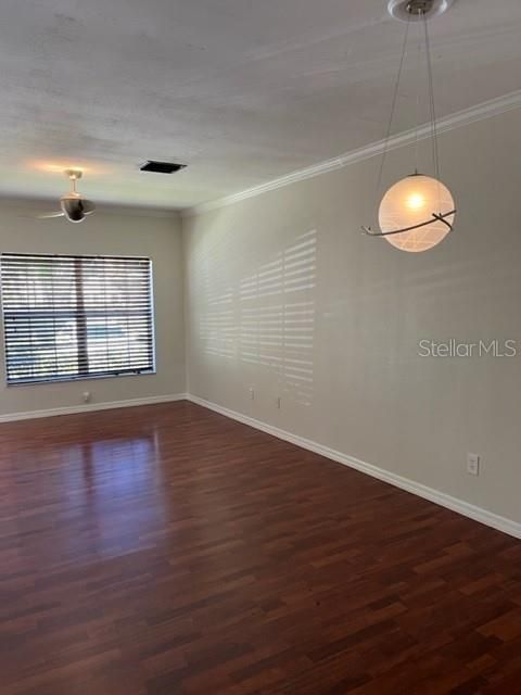 For Sale: $259,900 (2 beds, 2 baths, 1184 Square Feet)