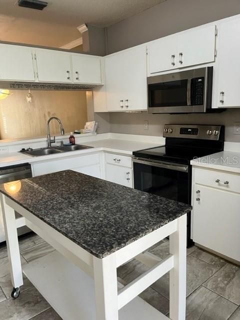 For Sale: $249,000 (2 beds, 2 baths, 1184 Square Feet)