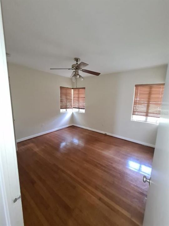 For Rent: $1,730 (2 beds, 2 baths, 830 Square Feet)
