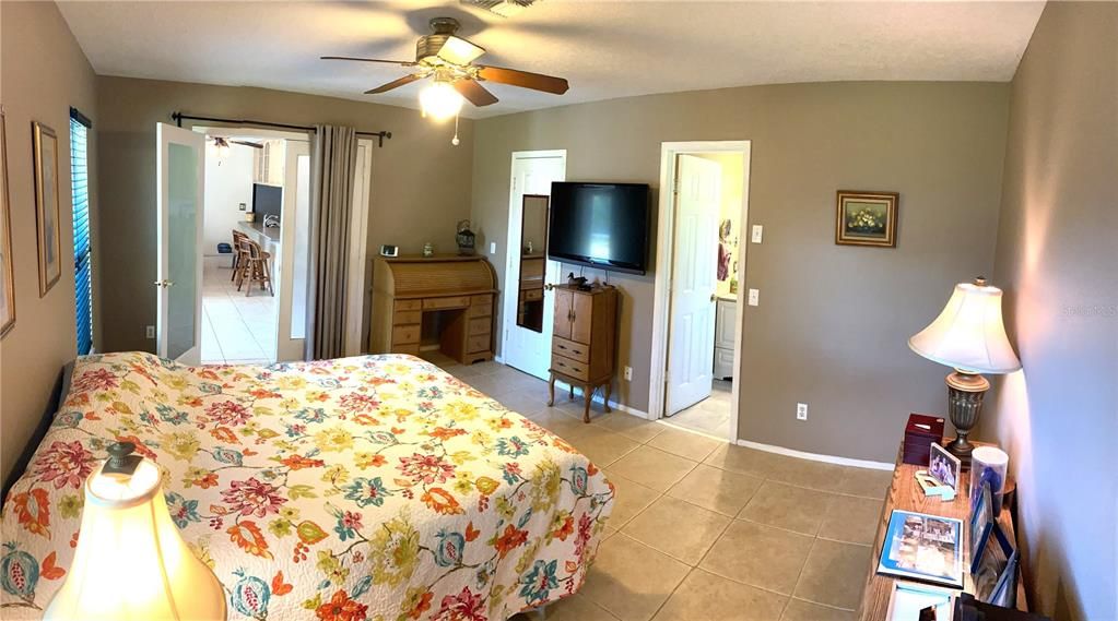For Rent: $2,800 (3 beds, 2 baths, 1597 Square Feet)
