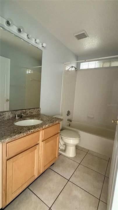 For Rent: $2,000 (3 beds, 2 baths, 1286 Square Feet)