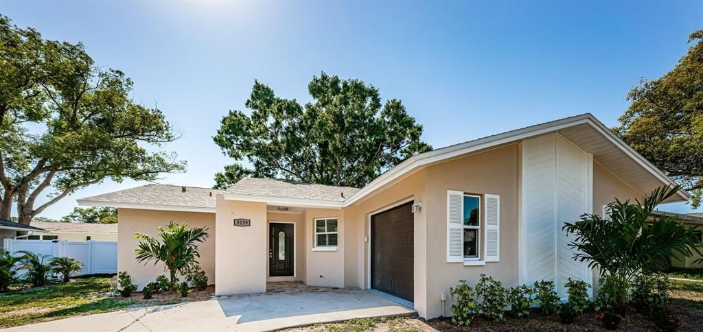 For Sale: $469,900 (3 beds, 2 baths, 1468 Square Feet)