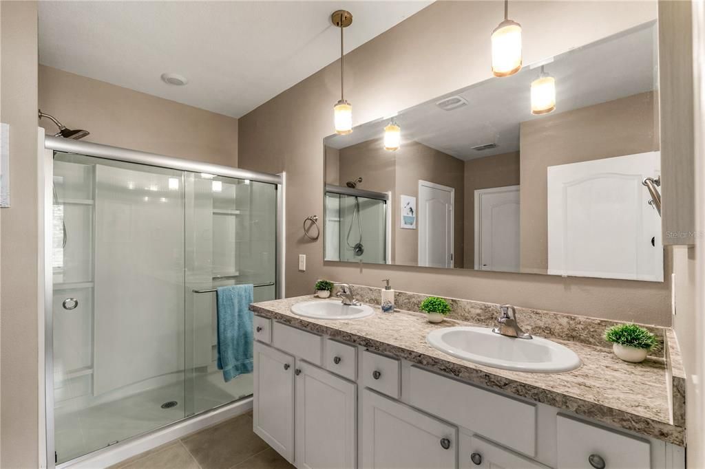 Active With Contract: $359,000 (4 beds, 2 baths, 1846 Square Feet)