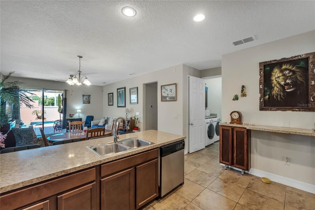 Active With Contract: $420,000 (3 beds, 2 baths, 1528 Square Feet)