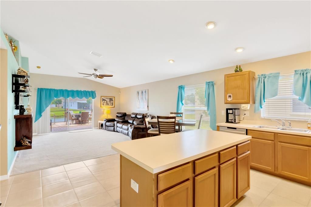 For Sale: $450,000 (4 beds, 2 baths, 2195 Square Feet)
