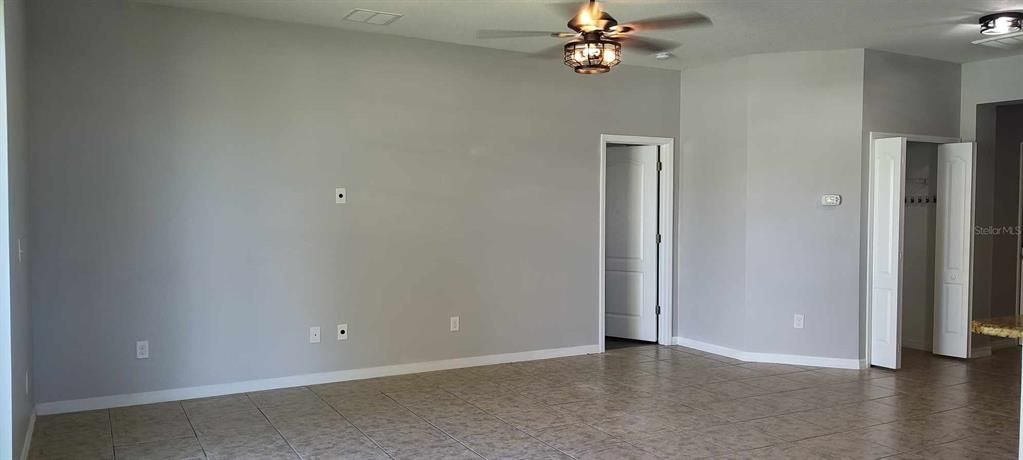 For Rent: $2,150 (3 beds, 2 baths, 1578 Square Feet)