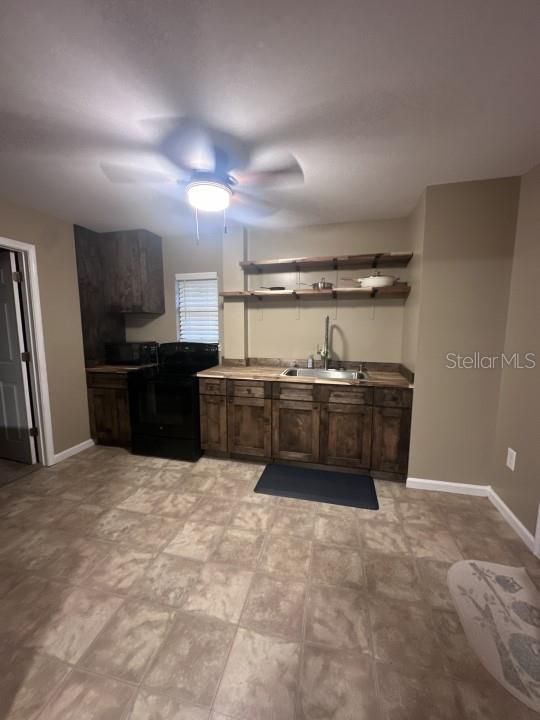 For Sale: $349,500 (3 beds, 2 baths, 1568 Square Feet)
