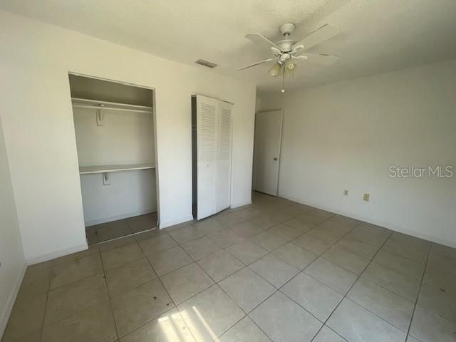 Active With Contract: $1,225 (2 beds, 1 baths, 726 Square Feet)