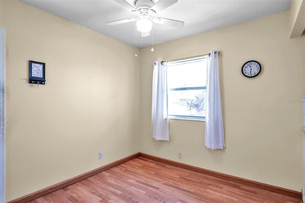For Sale: $140,000 (2 beds, 2 baths, 960 Square Feet)