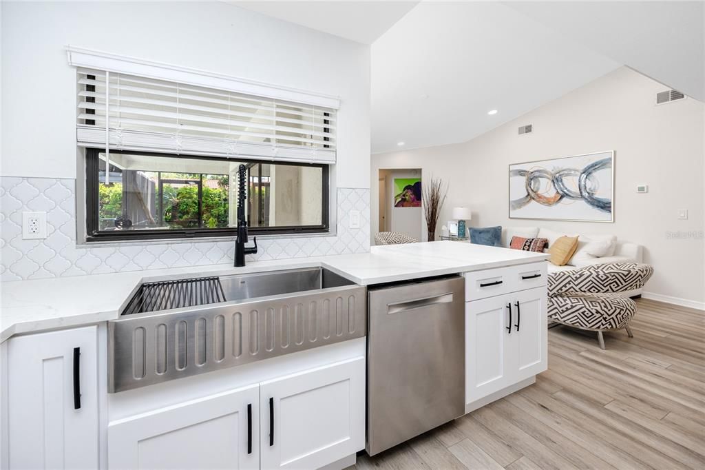 Active With Contract: $575,000 (3 beds, 2 baths, 1843 Square Feet)