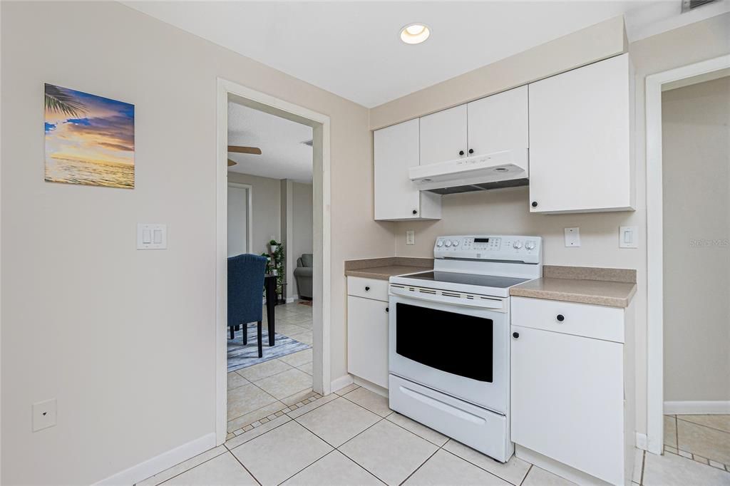 For Sale: $234,234 (2 beds, 2 baths, 1288 Square Feet)