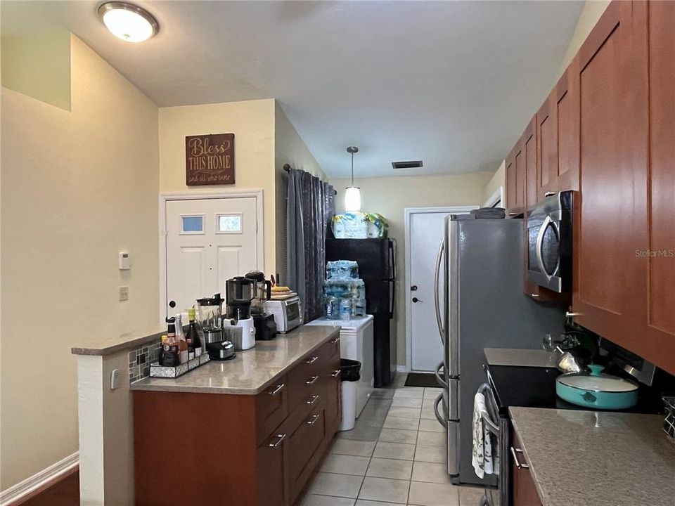 For Sale: $250,000 (2 beds, 2 baths, 1322 Square Feet)