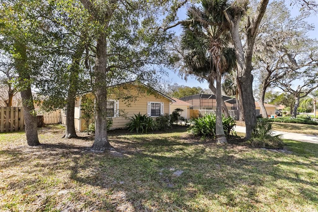 For Sale: $375,000 (4 beds, 2 baths, 1541 Square Feet)