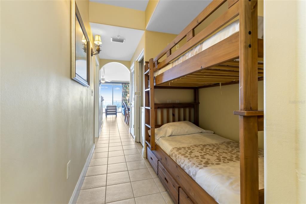 En Venta: $259,000 (1 camas, 2 baños, 798 Pies cuadrados)