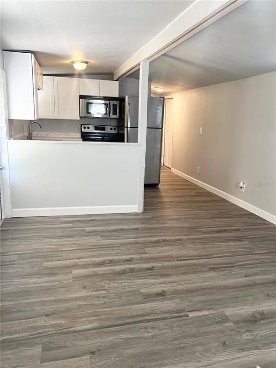 For Rent: $1,100 (1 beds, 1 baths, 500 Square Feet)