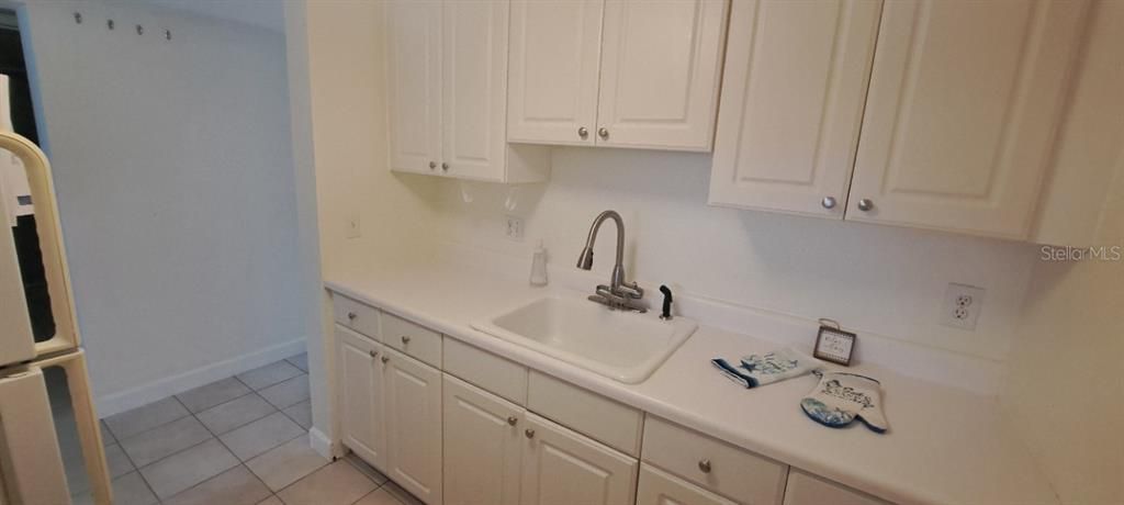 For Sale: $173,000 (2 beds, 2 baths, 1094 Square Feet)