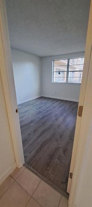 For Sale: $173,000 (2 beds, 2 baths, 1094 Square Feet)