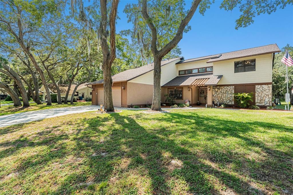 Active With Contract: $400,000 (4 beds, 3 baths, 2572 Square Feet)