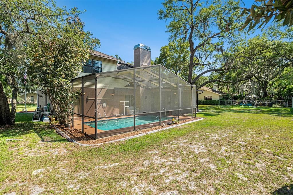Active With Contract: $400,000 (4 beds, 3 baths, 2572 Square Feet)
