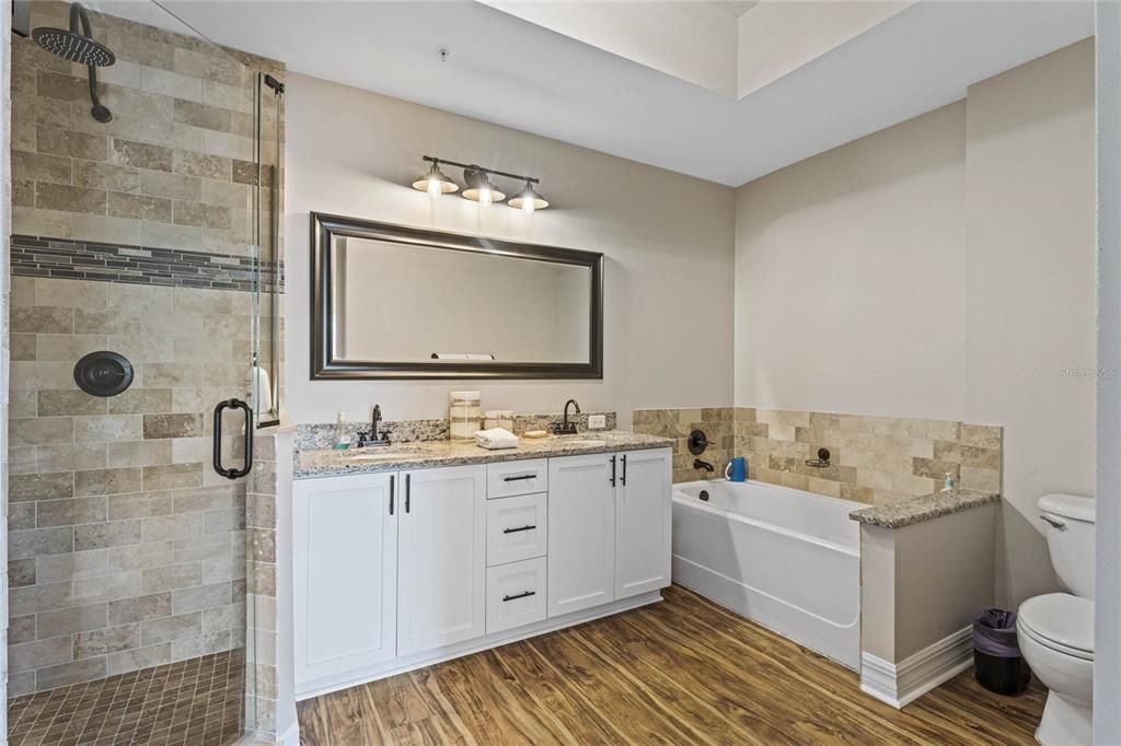 For Sale: $519,900 (2 beds, 2 baths, 1465 Square Feet)