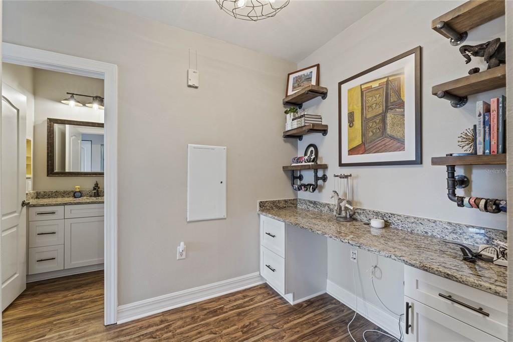 For Sale: $519,900 (2 beds, 2 baths, 1465 Square Feet)