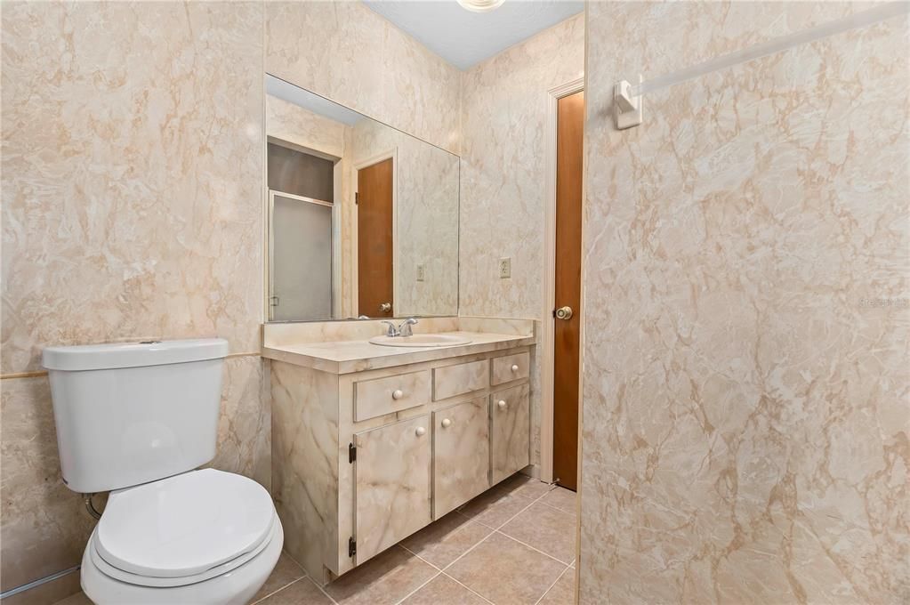 待售: $250,000 (3 贝兹, 2 浴室, 1749 平方英尺)