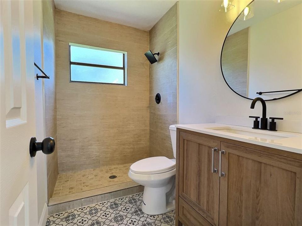 For Sale: $309,000 (3 beds, 1 baths, 967 Square Feet)
