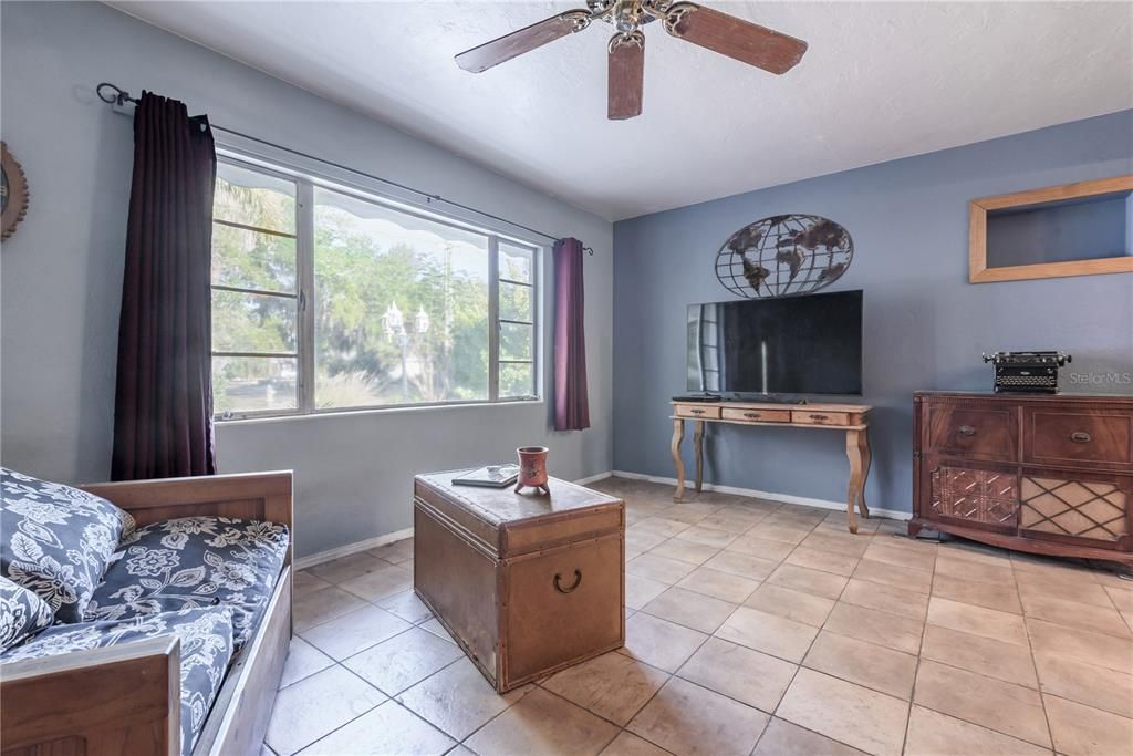 Active With Contract: $475,000 (3 beds, 2 baths, 1416 Square Feet)