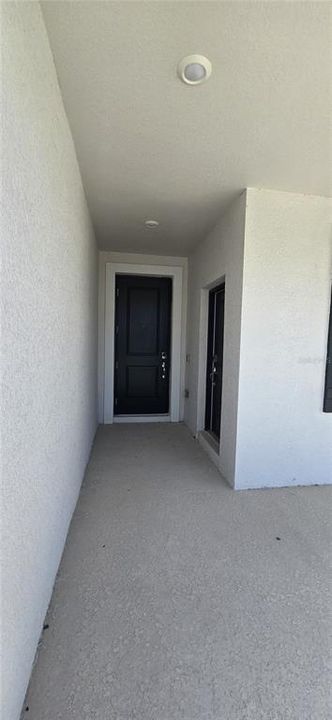 For Rent: $1,200 (1 beds, 1 baths, 370 Square Feet)