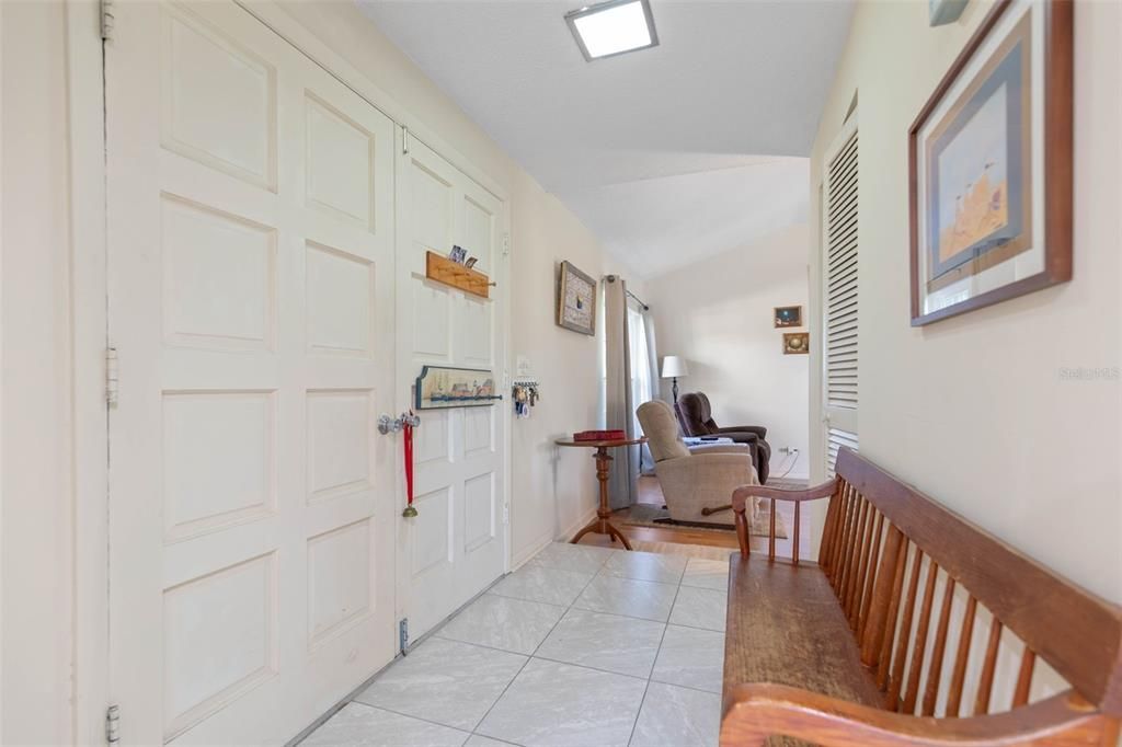 For Sale: $449,900 (2 beds, 2 baths, 1120 Square Feet)