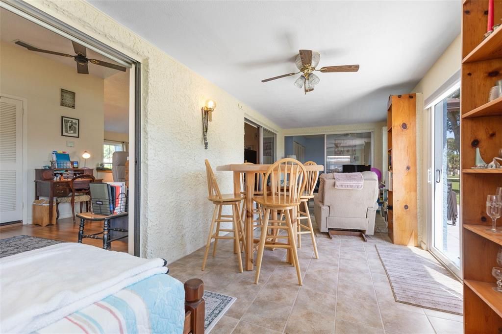 For Sale: $409,900 (2 beds, 2 baths, 1120 Square Feet)