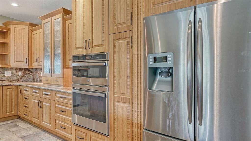 Built in microwave and stove (only 1 year old!), plus a fabulous french style refrigerator.