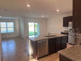For Rent: $2,295 (4 beds, 2 baths, 1846 Square Feet)