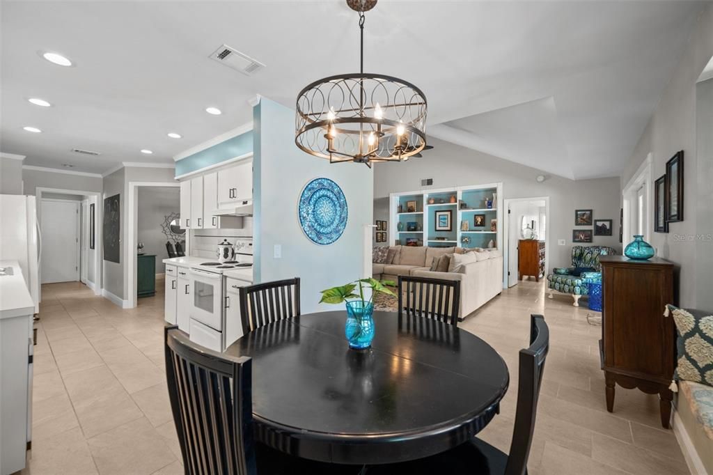 Active With Contract: $499,900 (3 beds, 2 baths, 2001 Square Feet)