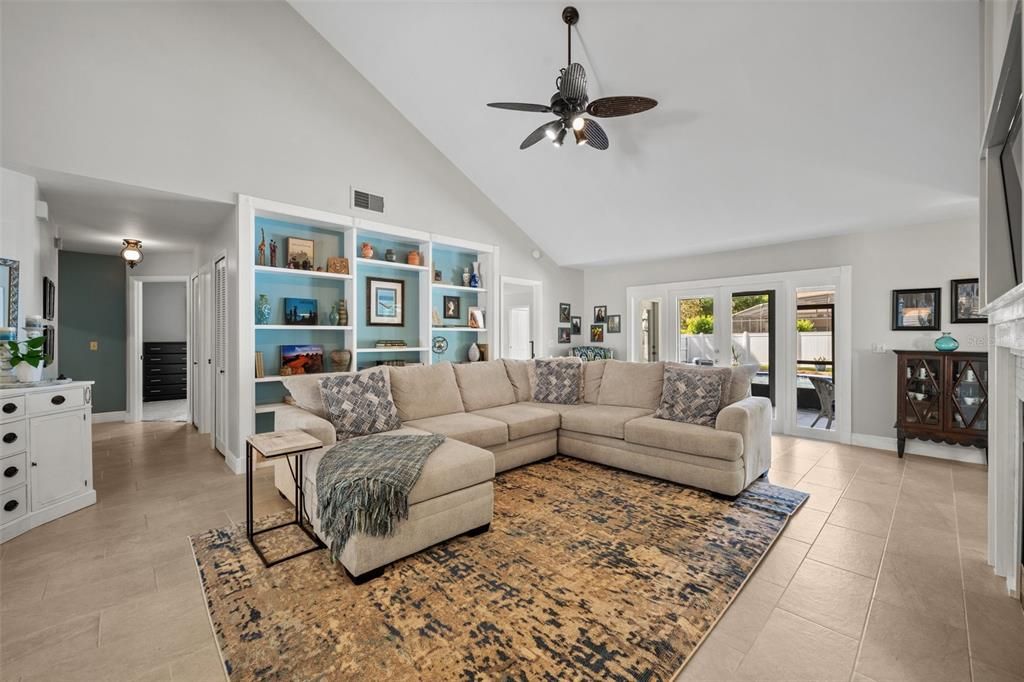 Active With Contract: $499,900 (3 beds, 2 baths, 2001 Square Feet)