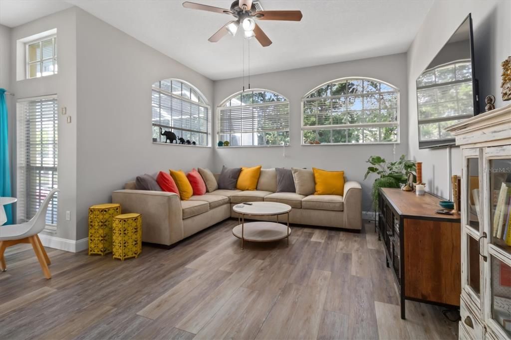 Active With Contract: $449,900 (3 beds, 2 baths, 2036 Square Feet)