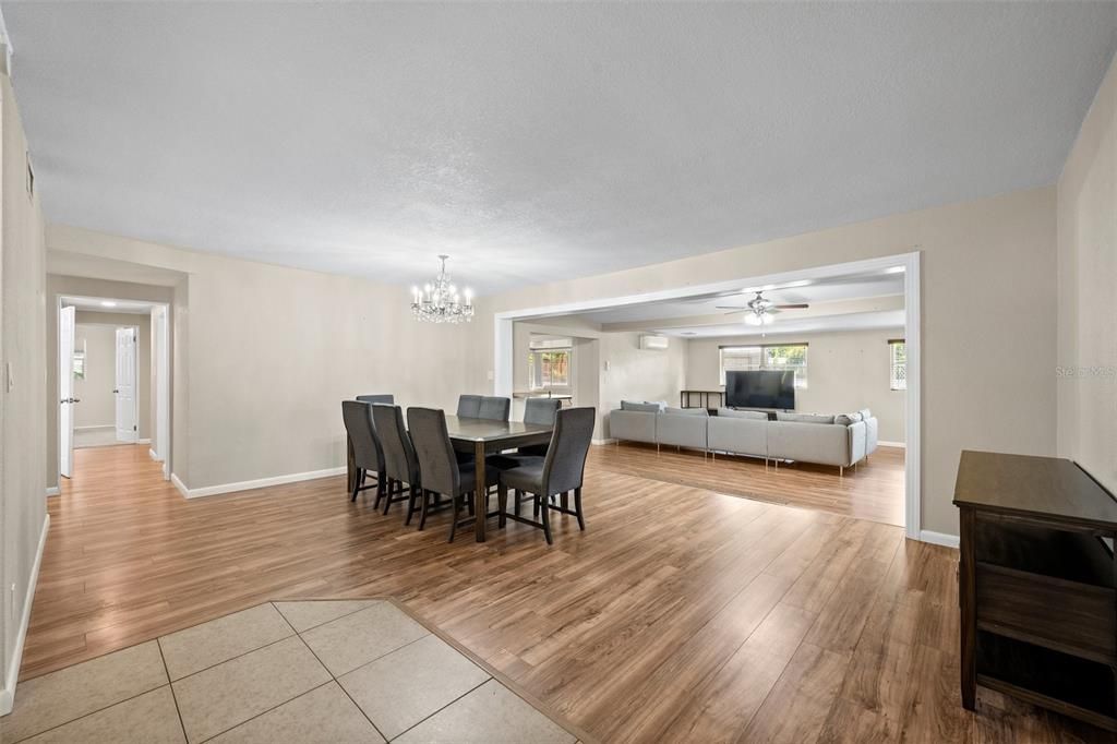 For Sale: $339,000 (3 beds, 2 baths, 1888 Square Feet)