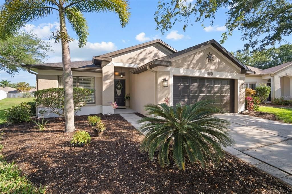 Recently Sold: $440,000 (3 beds, 2 baths, 1682 Square Feet)