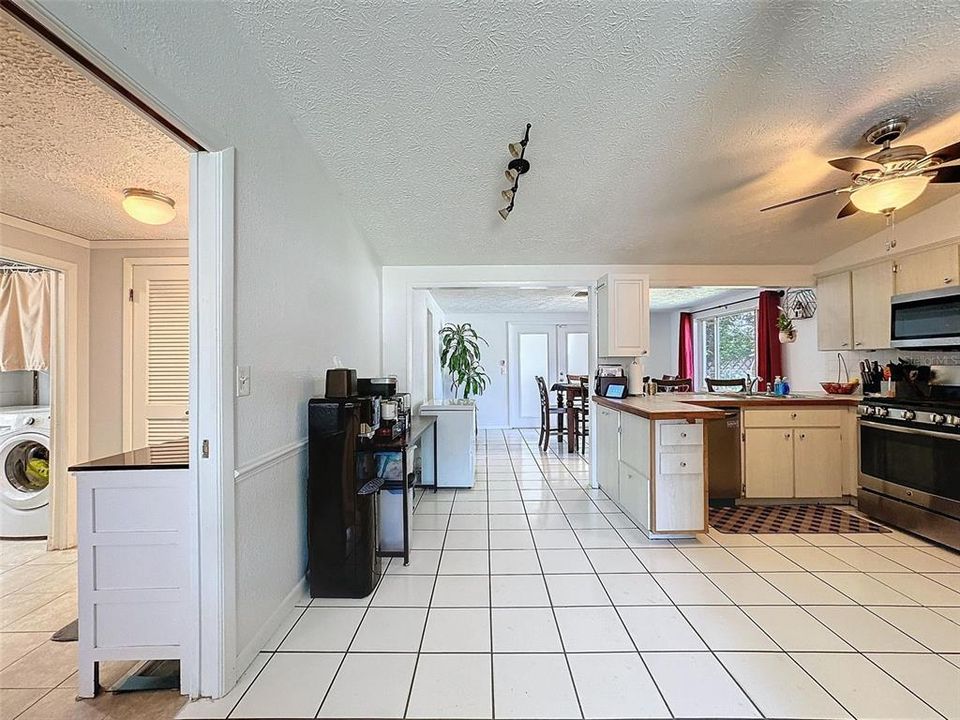 For Sale: $265,000 (4 beds, 2 baths, 1428 Square Feet)