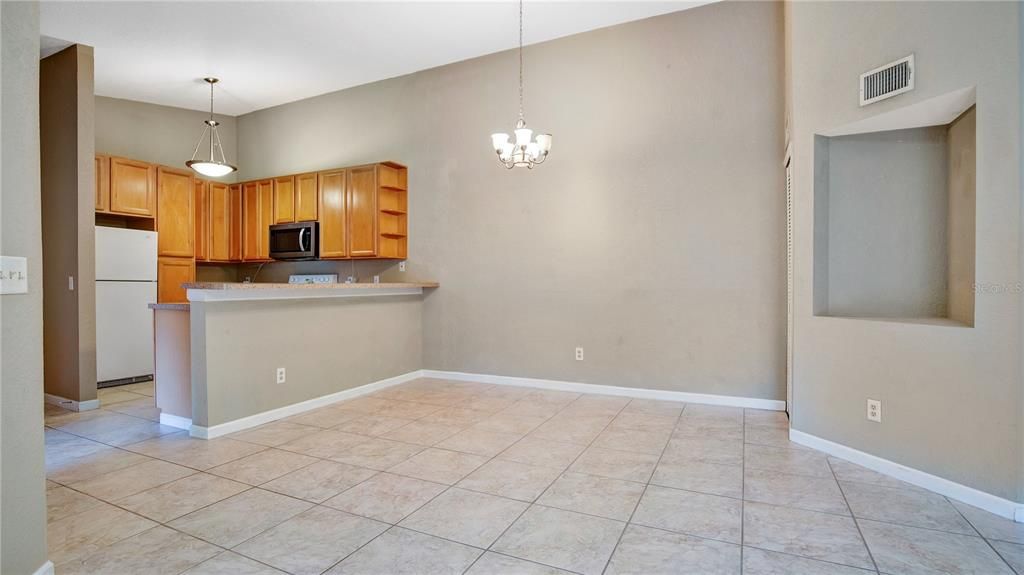 For Rent: $1,650 (2 beds, 2 baths, 846 Square Feet)