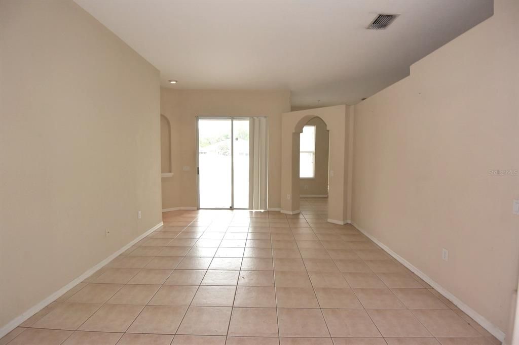 For Sale: $409,000 (4 beds, 2 baths, 2486 Square Feet)