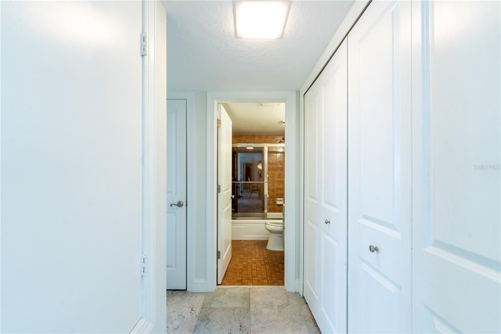 For Sale: $539,900 (2 beds, 2 baths, 1155 Square Feet)