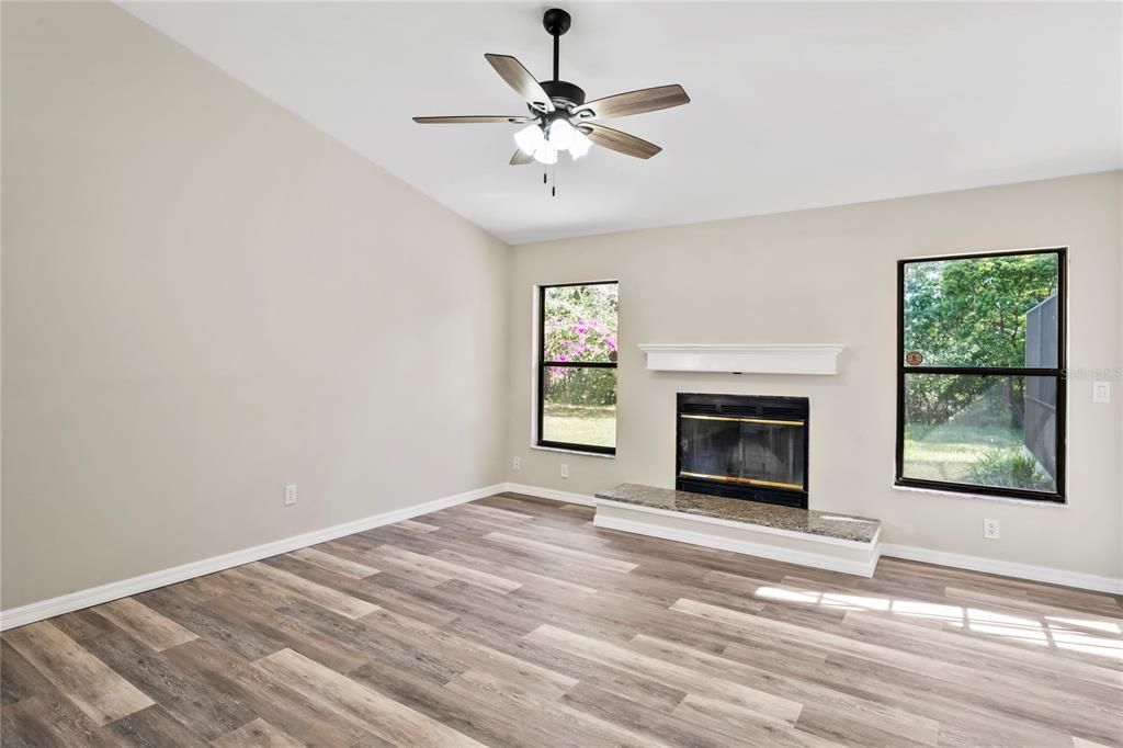 For Sale: $499,900 (3 beds, 2 baths, 2836 Square Feet)