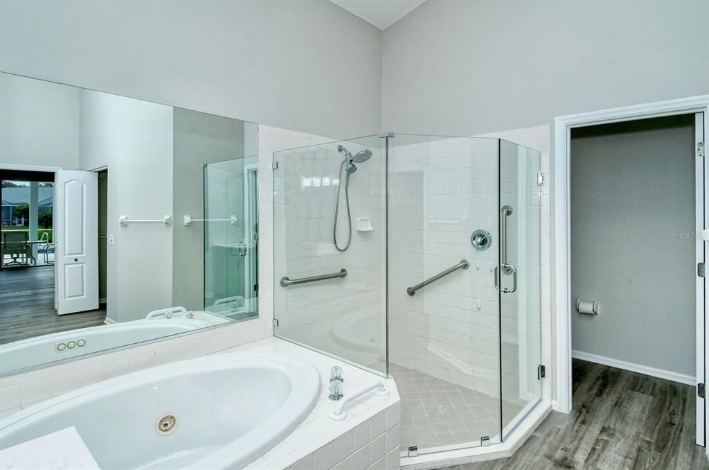 最近租的: $3,200 (3 贝兹, 2 浴室, 2046 平方英尺)