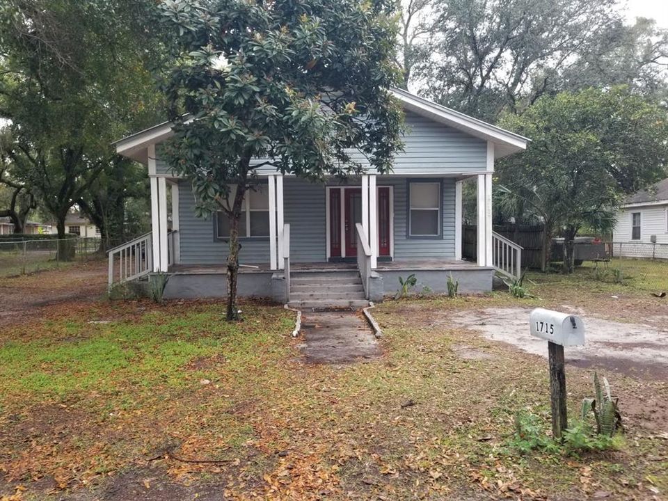 For Sale: $289,000 (3 beds, 1 baths, 1354 Square Feet)