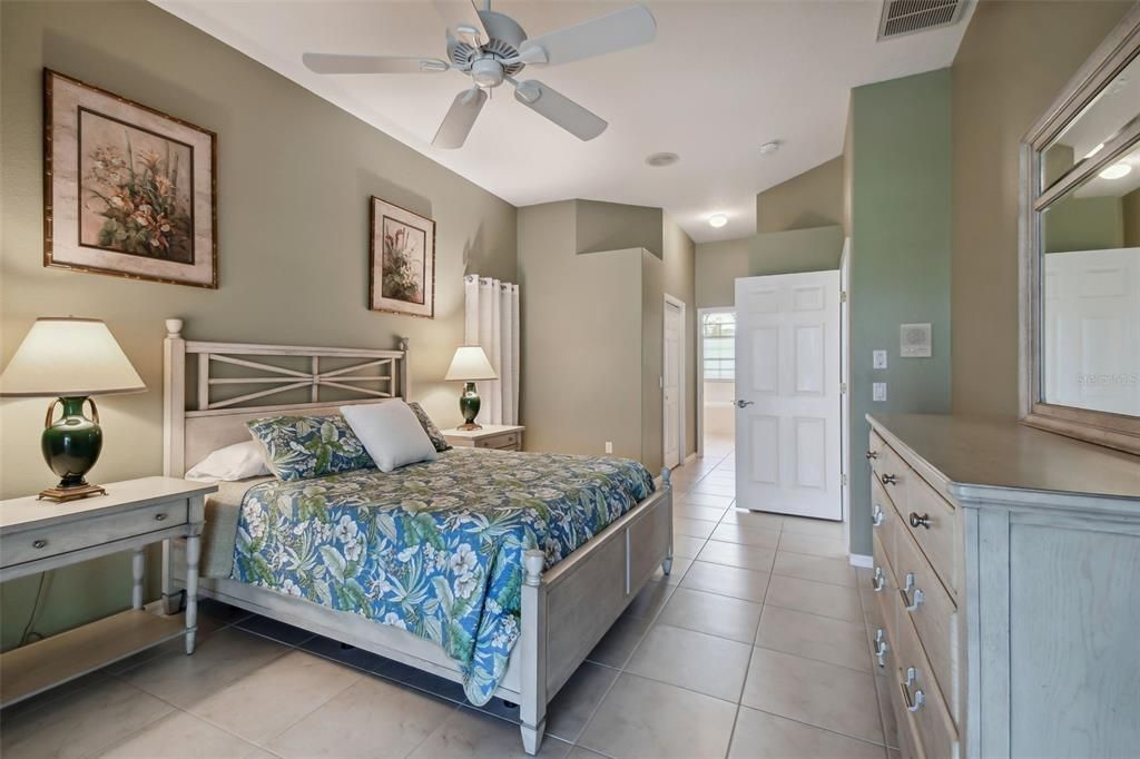 Active With Contract: $499,000 (4 beds, 2 baths, 2566 Square Feet)