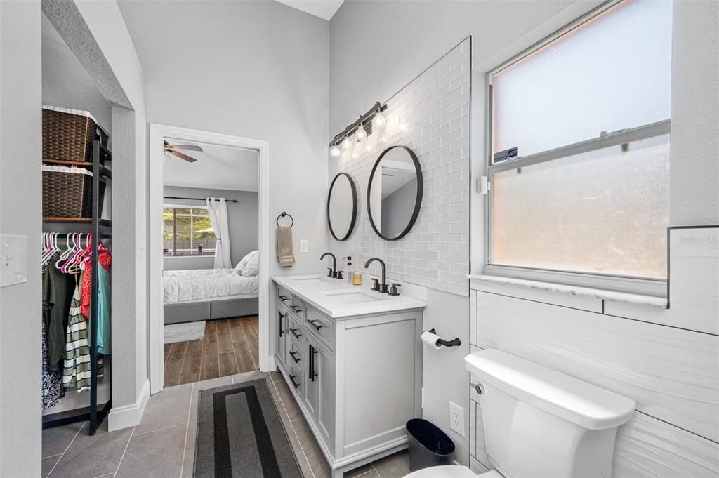 Active With Contract: $549,900 (3 beds, 2 baths, 1436 Square Feet)