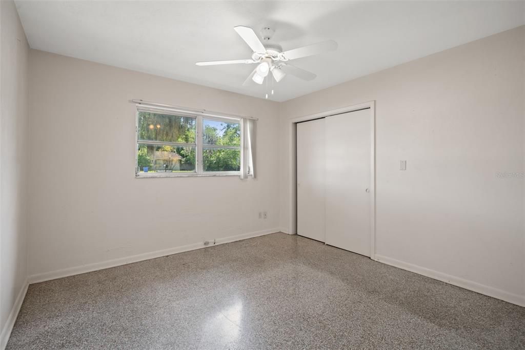 Active With Contract: $330,000 (3 beds, 2 baths, 1364 Square Feet)