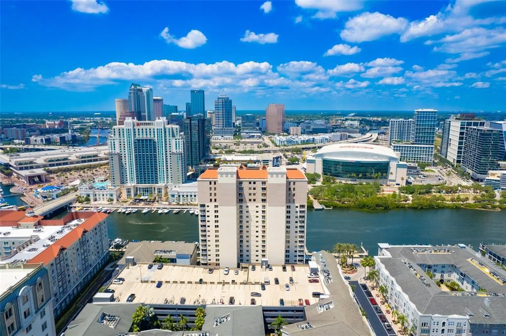 This shot from the rear of the Grandview looks due north towards downtown Tampa, Amalie Arena, and Water Street.