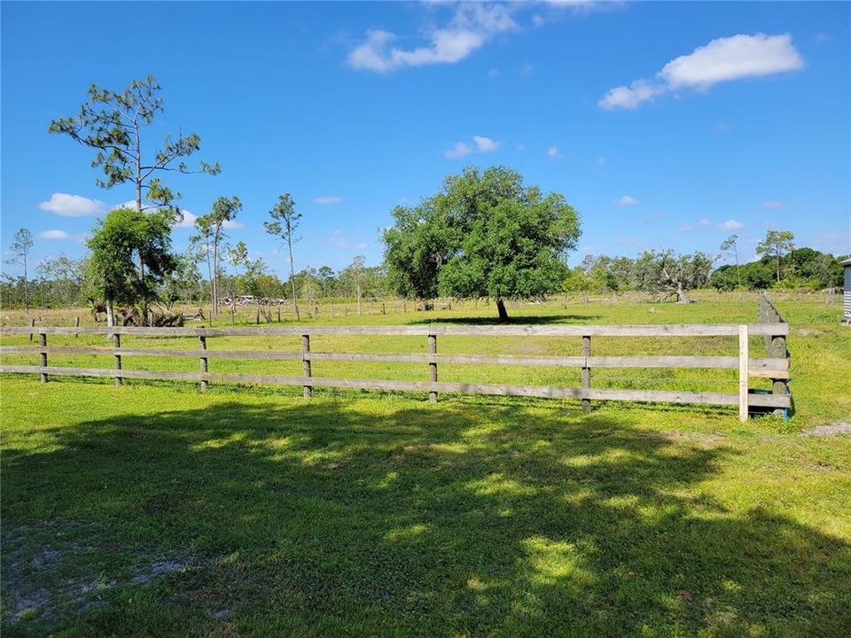 For Sale: $1,190,000 (3 beds, 2 baths, 2090 Square Feet)